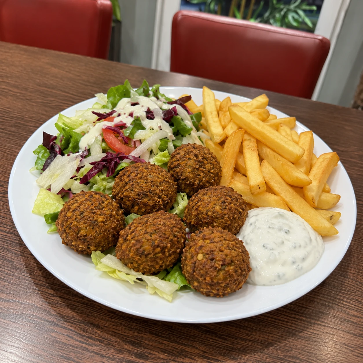 18. Falafel Teller